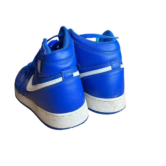 2018
Air Jordan 1 Retro High OG 'Hyper Royal - Picture 2 of 7